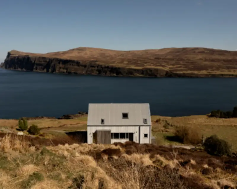 Fantasy House Hunt: Stunning Waterfront Homes in England and Scotland