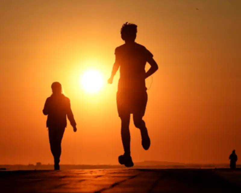 Five Minutes of Exercise Daily Not Enough for Health, Expert Says