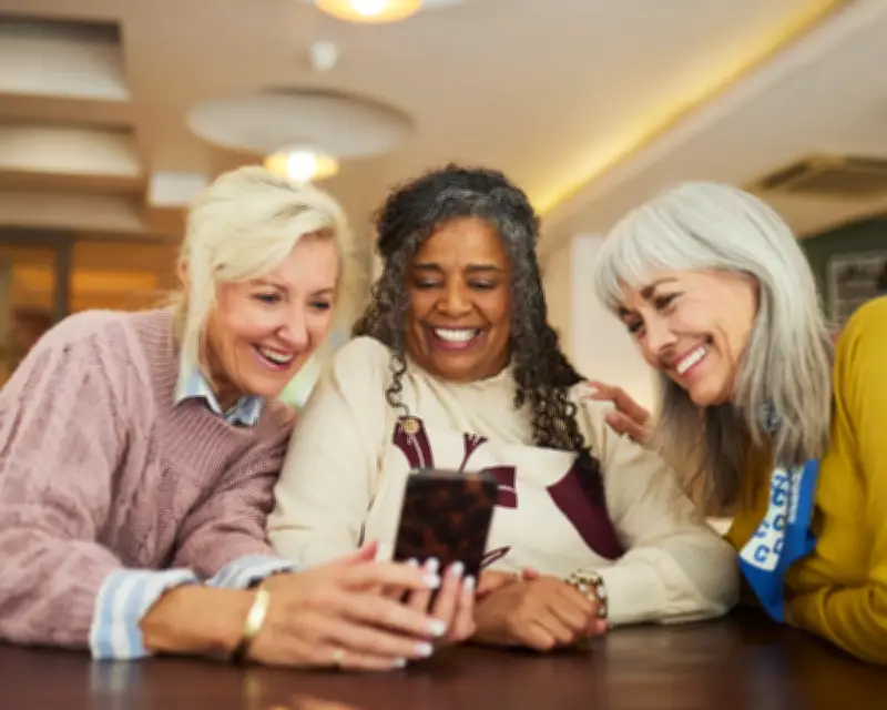 Forget Makeup and Tweakments: How Ageing Gracefully Is the New Trend