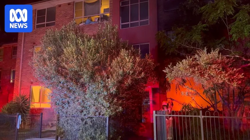 Four Jump From Windows In Cooks Hill Unit Fire, Five Hospitalised