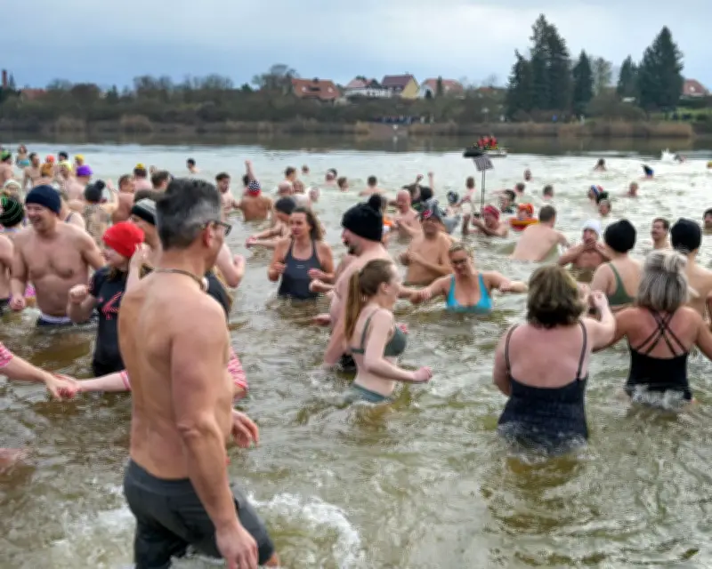 German swimming lake criticised for ban on non-German speakers