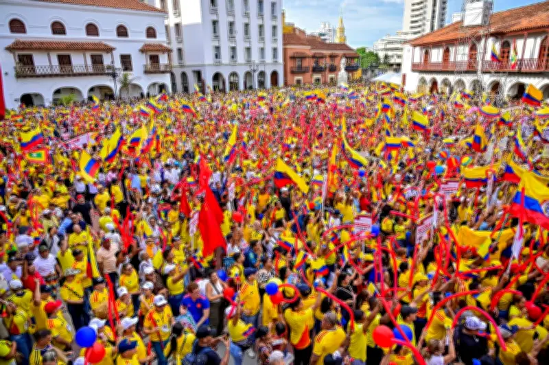 Ghost of Far-Right Paramilitaries Hovers Over Colombia's Presidential Runoff