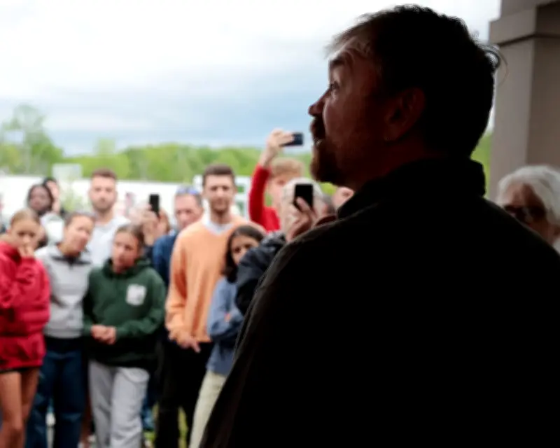 Graham Platner Seeks Senate Nomination in Maine Amid Scandals