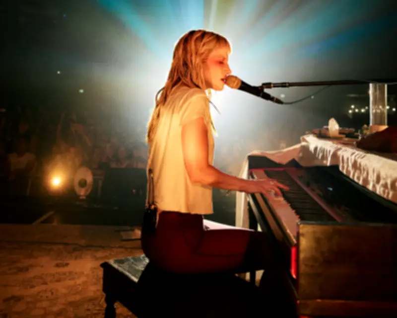 Hayley Williams Solo Tour Review: Punk and R&B Expertly Intertwine at Roundhouse