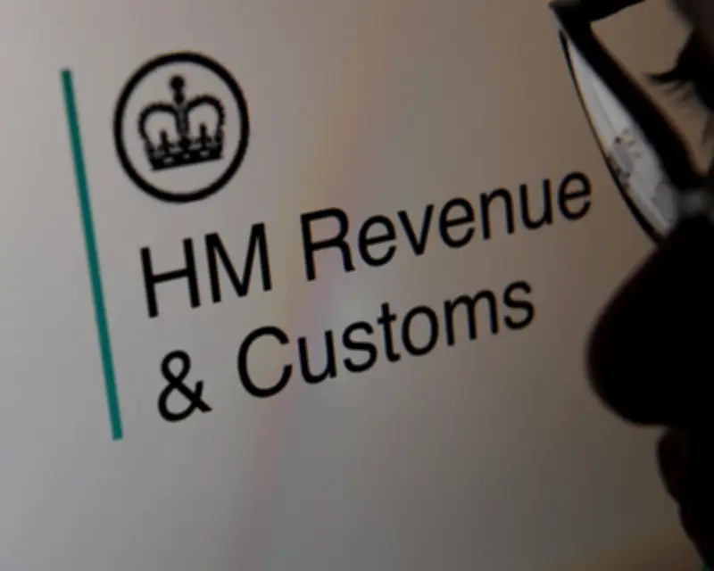 HMRC scheme wrongly cut child benefits, NAO report finds