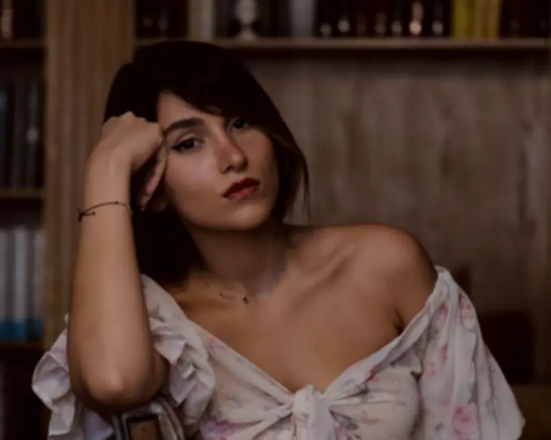 Iranian Singer Parastoo Ahmadi Sentenced to 74 Lashes for Singing Without Hijab