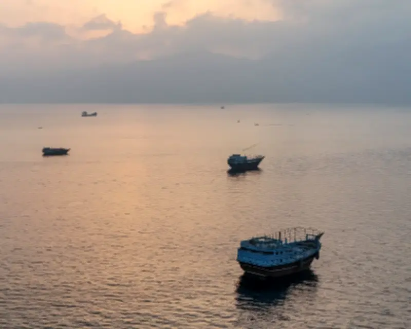 Iran's Strait of Hormuz Threat: US and Allies Prepare for Talks