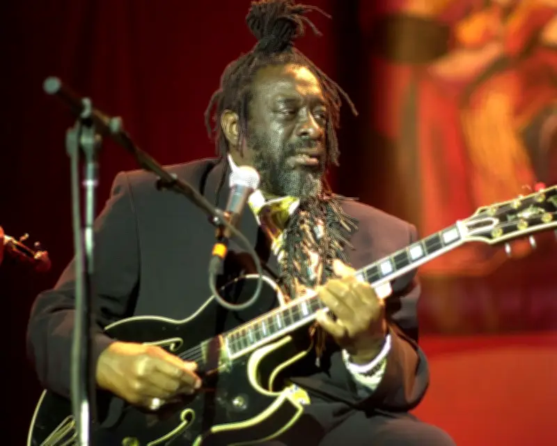 James Blood Ulmer, Avant-Garde Guitarist and Vocalist, Dies at 86
