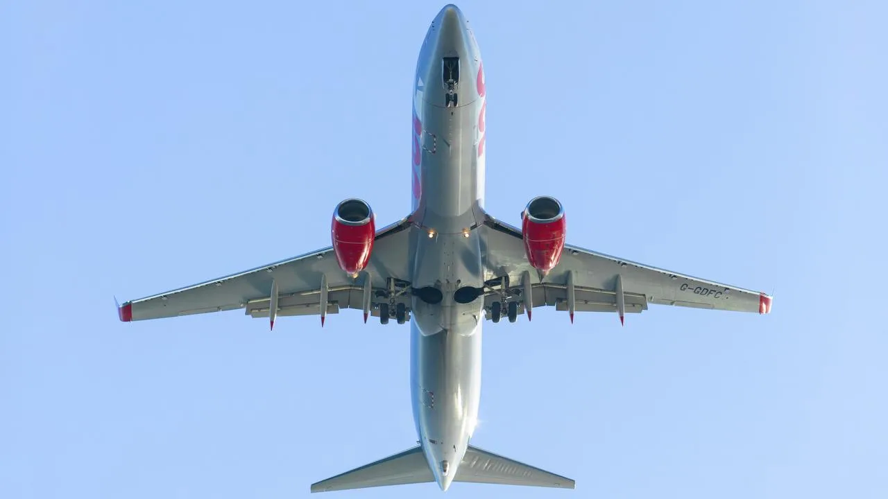 Jet2 Emergency Landing After Pilot Suffers Suspected Heart Attack at 30,000 Feet