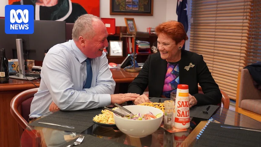 Barnaby Joyce Weighs One Nation Defection After Dinner with Hanson