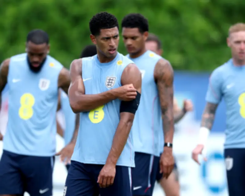 Jude Bellingham handed England No 10 shirt for World Cup boost