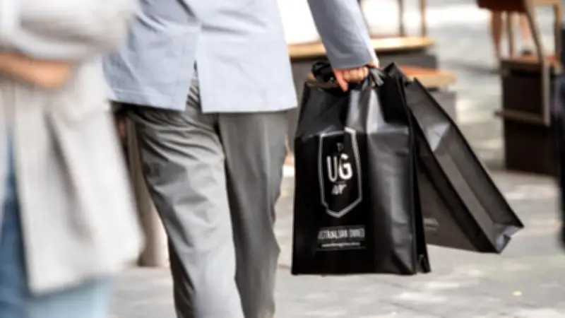 King's Birthday Shopping: Open and Closed Stores Across Australia