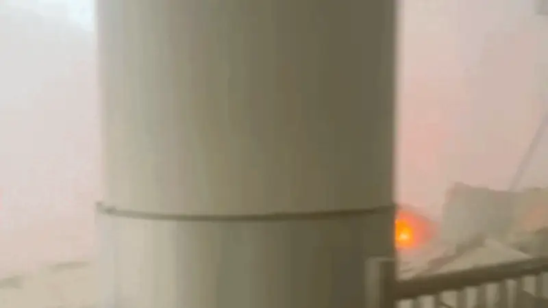 Kuwait Airport Hit in Deadly Strike Amid US-Iran Tensions