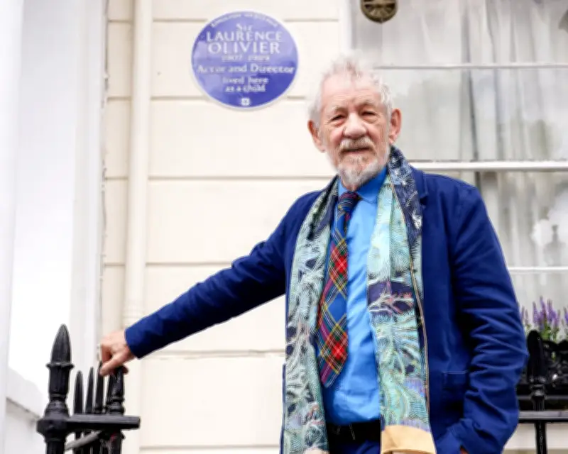 Laurence Olivier Honored With Blue Plaque Unveiled by Ian McKellen