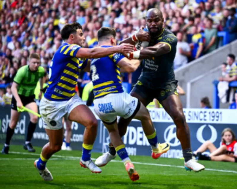 Leeds Rhinos Dominate Warrington to Go Top of Super League