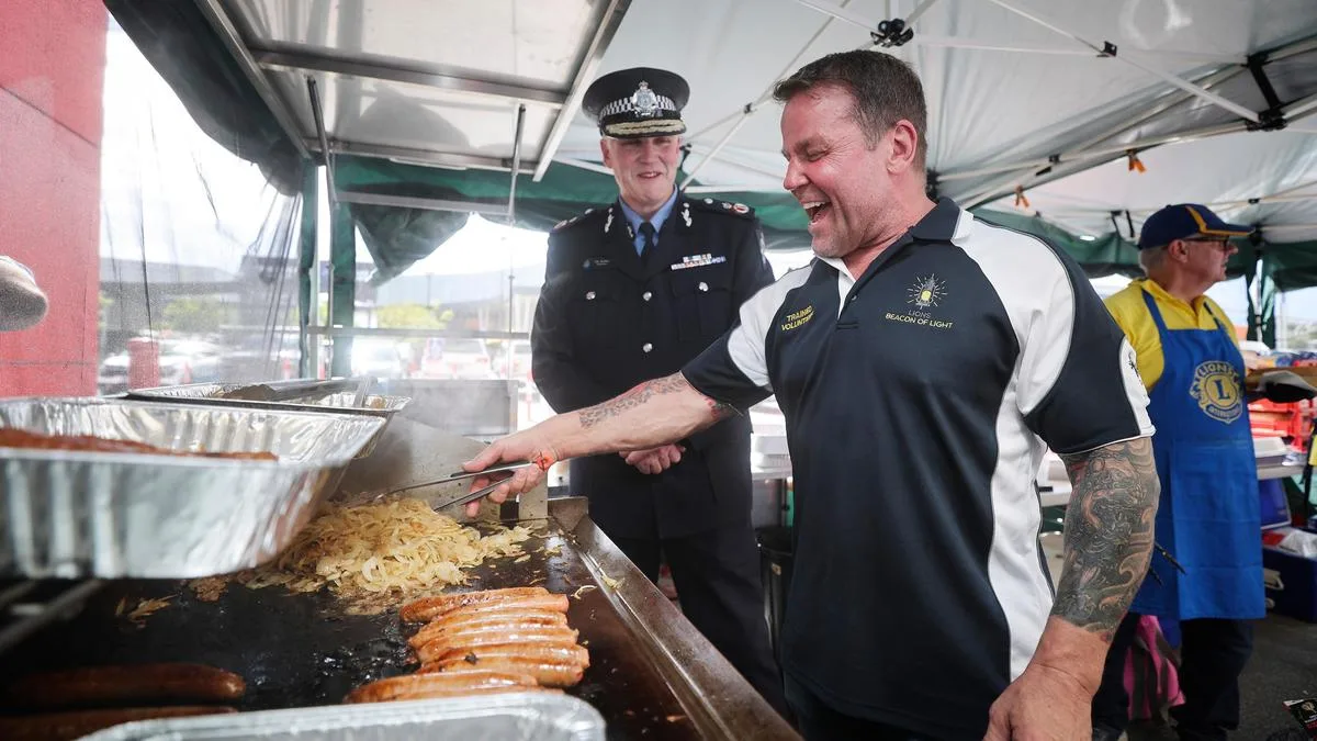Lions Club Breaks Record With 102 Hour Bunnings Sausage Sizzle