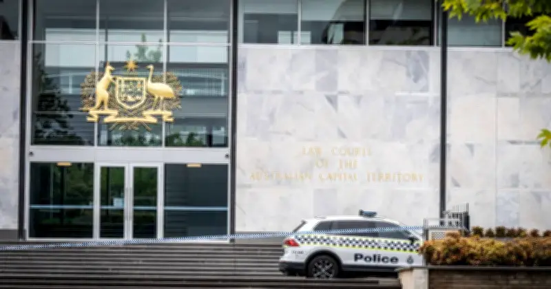 Man Had Crazed Look While Allegedly Trying to Kill Wife, Court Hears