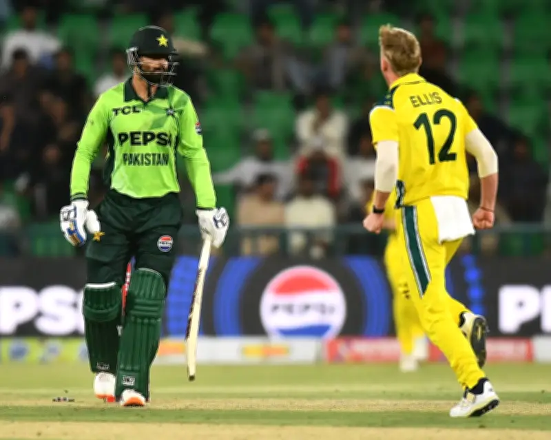 Nathan Ellis leads Australia to series-levelling win over Pakistan in ODI