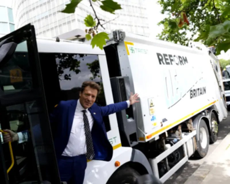Needy Nige's Publicity Aversion Gives Reform Conference Tice's Kiss of Death