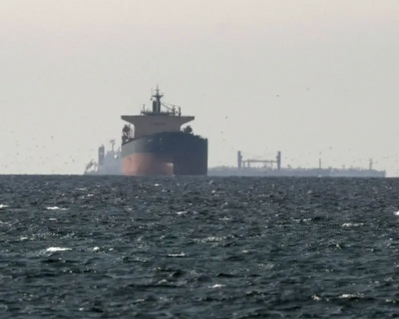 Oil Price Drops to Pre-Iran War Levels as Tankers Exit Strait of Hormuz