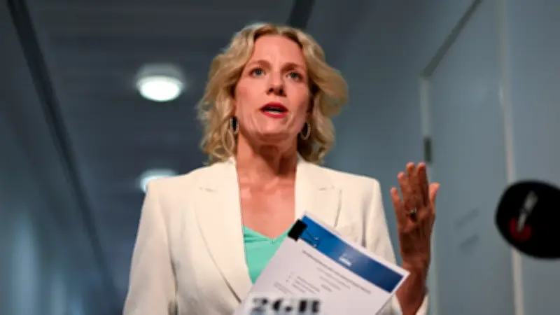 O'Neil Accused of Dodging Negative Gearing Question as Labor Sidesteps Scrutiny