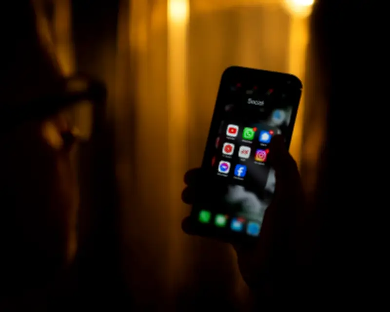 Online racism harming Indigenous mental health: inquiry hears