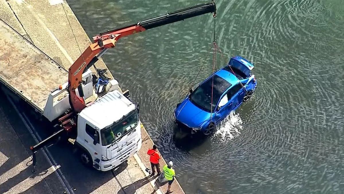 Passenger Dies After Car Plunges Into NSW Weir
