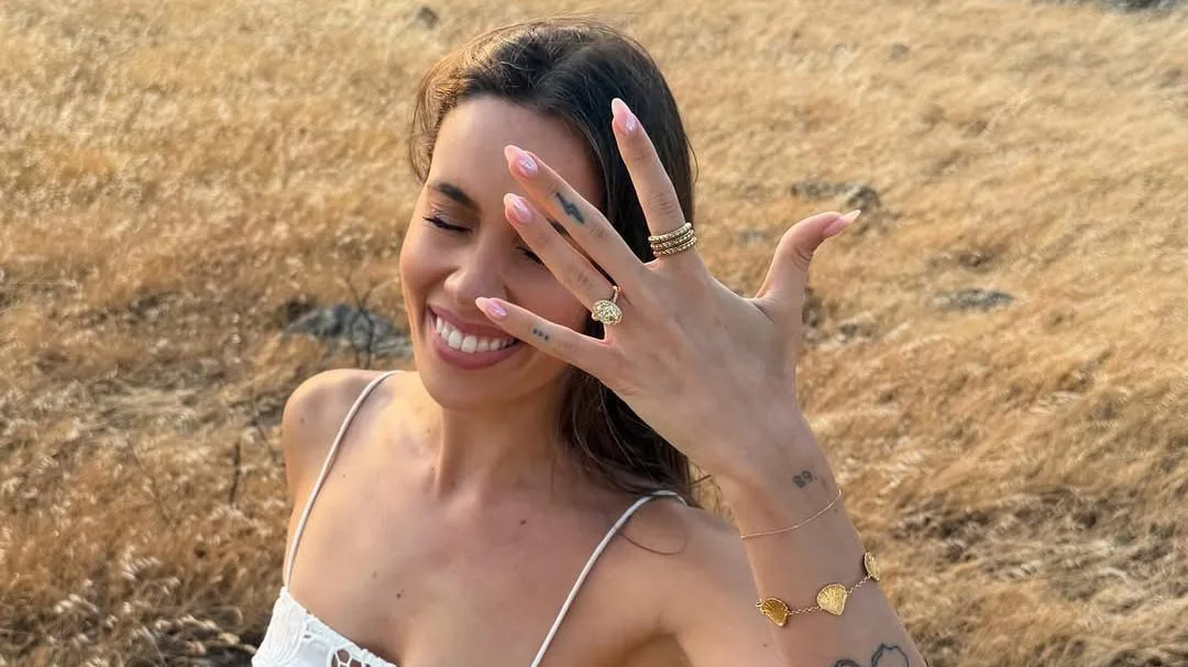 Perth Influencer Shows Off Rare Yellow Diamond Engagement Ring