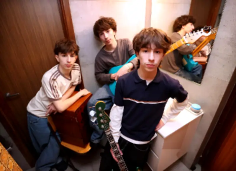 Perth Teen Triplets Birdland Launch National Tour After Debut EP