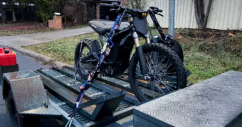 Police Seize E-Motorbike After Southpoint Shopping Centre Burnout