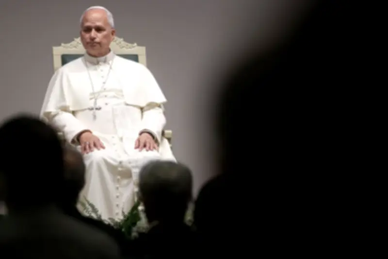 Pope Leo Faces Backlash from Far-Right Bishops Over Reform Agenda
