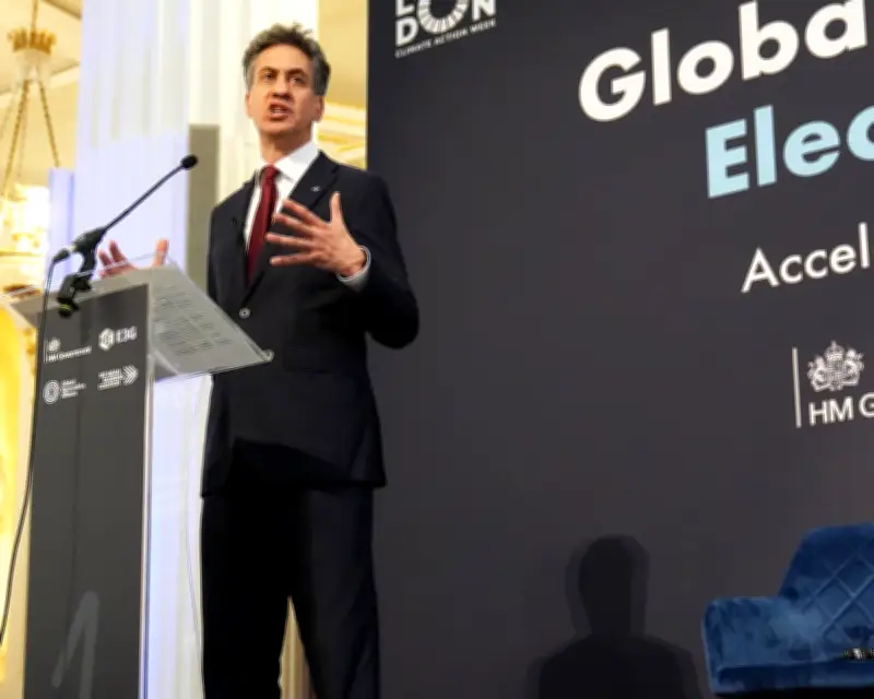 Progressive Economists Reject Unite Leader's Criticism of Ed Miliband