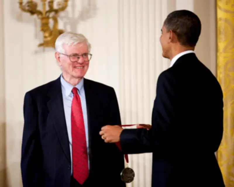 Pulitzer-winning historian Gordon S Wood dies at 92 after car accident