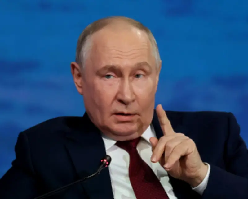 Putin Rejects Zelenskyy Meeting Offer, Reaffirms Ukraine War Goals