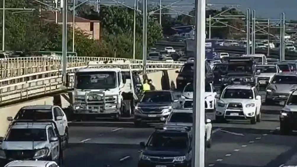 Multiple Crashes and Breakdowns Cause Peak Hour Chaos on Perth Roads