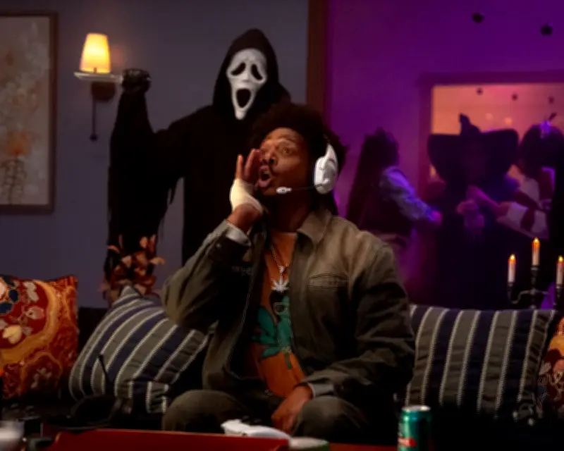 Scary Movie Review: Spoof Comedy Returns But Should Have Stayed in 2000s