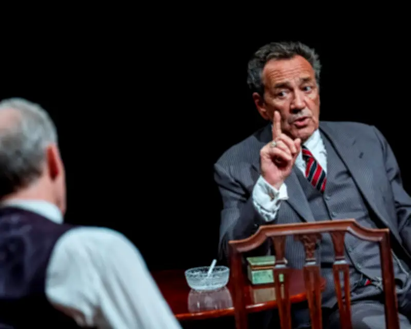 Springwood Review: British Monarch Mission at Hampstead Theatre