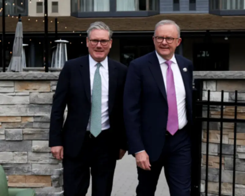 Starmer's fall contrasts with Albanese's stable Labor leadership
