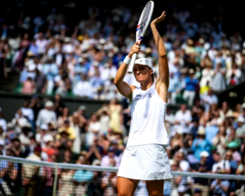 Swiatek Overcomes Townsend in Thrilling Wimbledon First Round