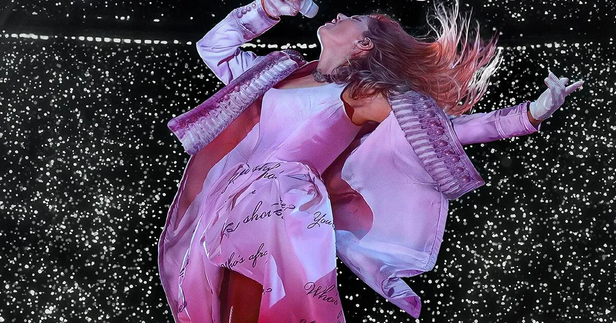 Taylor Swift's $197M Team Bonuses Revealed in New Docuseries