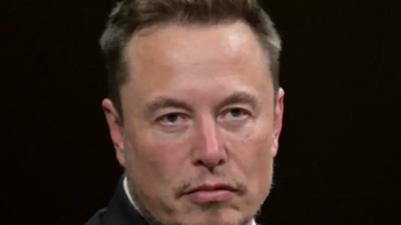 Tesla Insiders Who Trained AI Warn Drivers Not to Trust Full Self-Driving