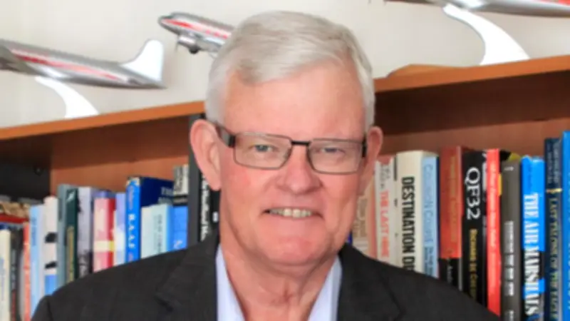 Tributes Pour In for Aviation Journalist Geoffrey Thomas, Dead at 74