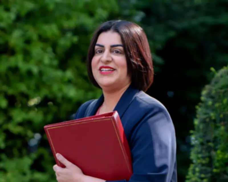 UK Bill Charges Asylum Seekers £10,000 for Settled Status