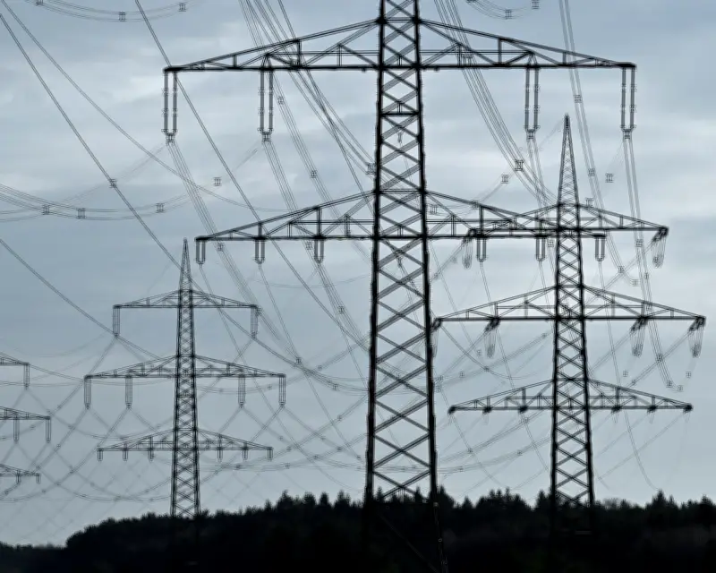 UK Government as Single Electricity Buyer Could Save Households £200 a Year