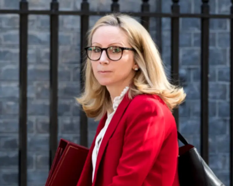 UK Minister Defends Student Loan Changes Amid Growing Reform Pressure