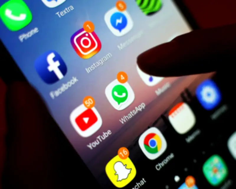 UK Parents Share Views on Potential Under-16 Social Media Ban