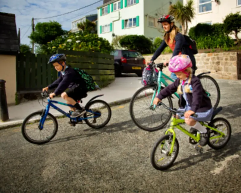 UK targets 60% of children walking or cycling to school by 2035