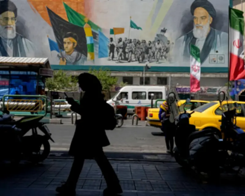 US-Iran Peace Deal Stalls as Trump and Tehran Exchange Conflicting Claims