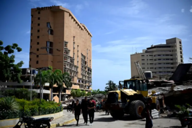Venezuela Hotel Collapse Kills 8 After Earthquake