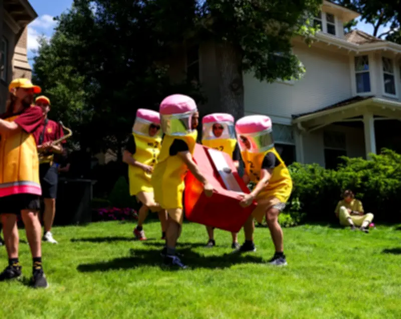 Weekend in Pictures: Mexican Wave, Pencil Sharpeners, and More